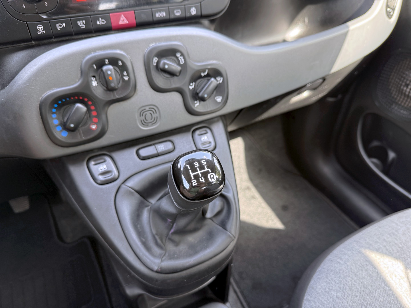 ROCKET MOTORS - FIAT PANDA 1.2 BENZ 69CV E5 NEOPAT 2019 GRIGIA14